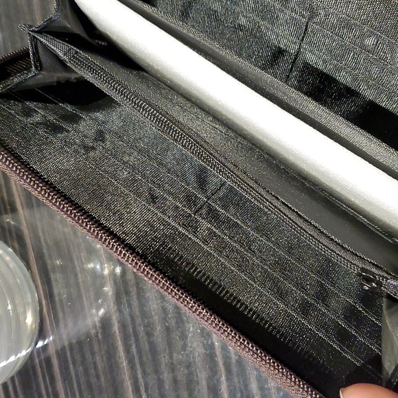 Paris b. Wallet - Picture 3 of 5